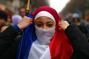 VALLS ET CAZENEUVE COMPRENNENT-ILS L’ISLAM ? ON PEUT EN DOUTER.